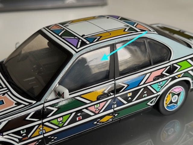 1:18 MINICHAMPS BMW 525i E34 Limousine / ArtCar by Esther Mahlangu