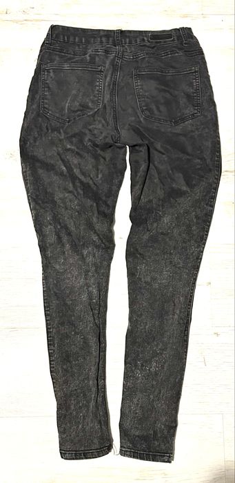 Spodnie damskie jeansy szare marmurkowe Pieces 36