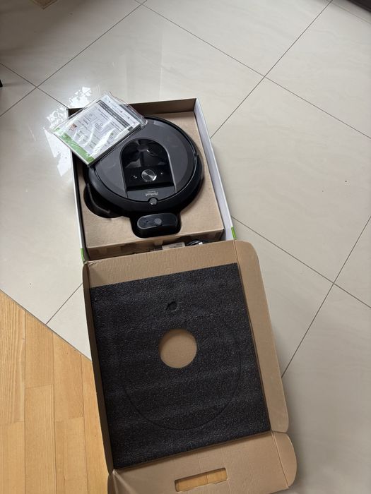 IRobot Roomba i7 bardzo mało używany