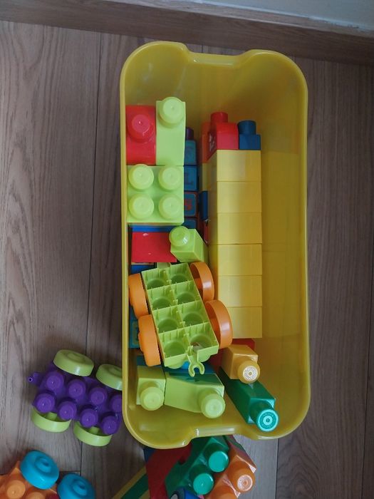 Caixa lego pecas grandes