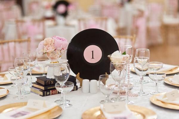 Discos de vinil para decoração e convites de casamento