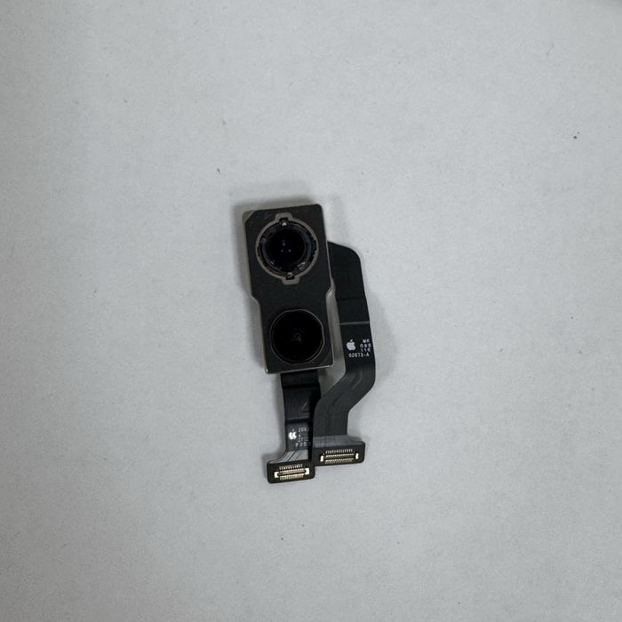 Оригінальна основна камера iPhone 11
