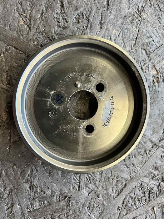 Koło pasowe pompy wspomagania Bmw n47