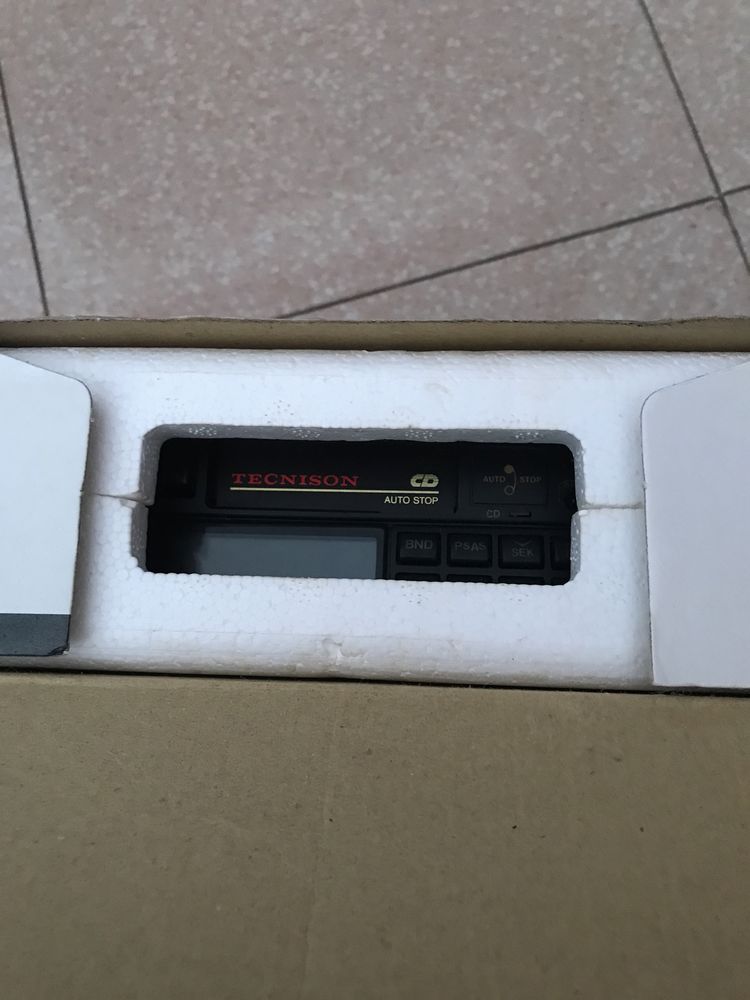 Auto rádio novo Tecnison