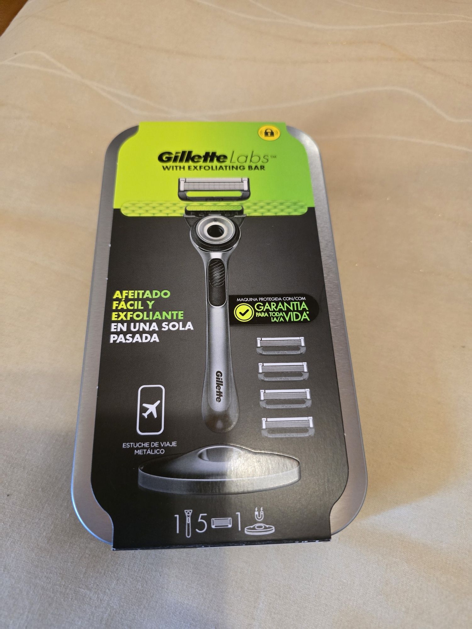 Máquina de Barbear Gillette Labs 

+ 4 Cabeças de Corte + Estojo

Idea