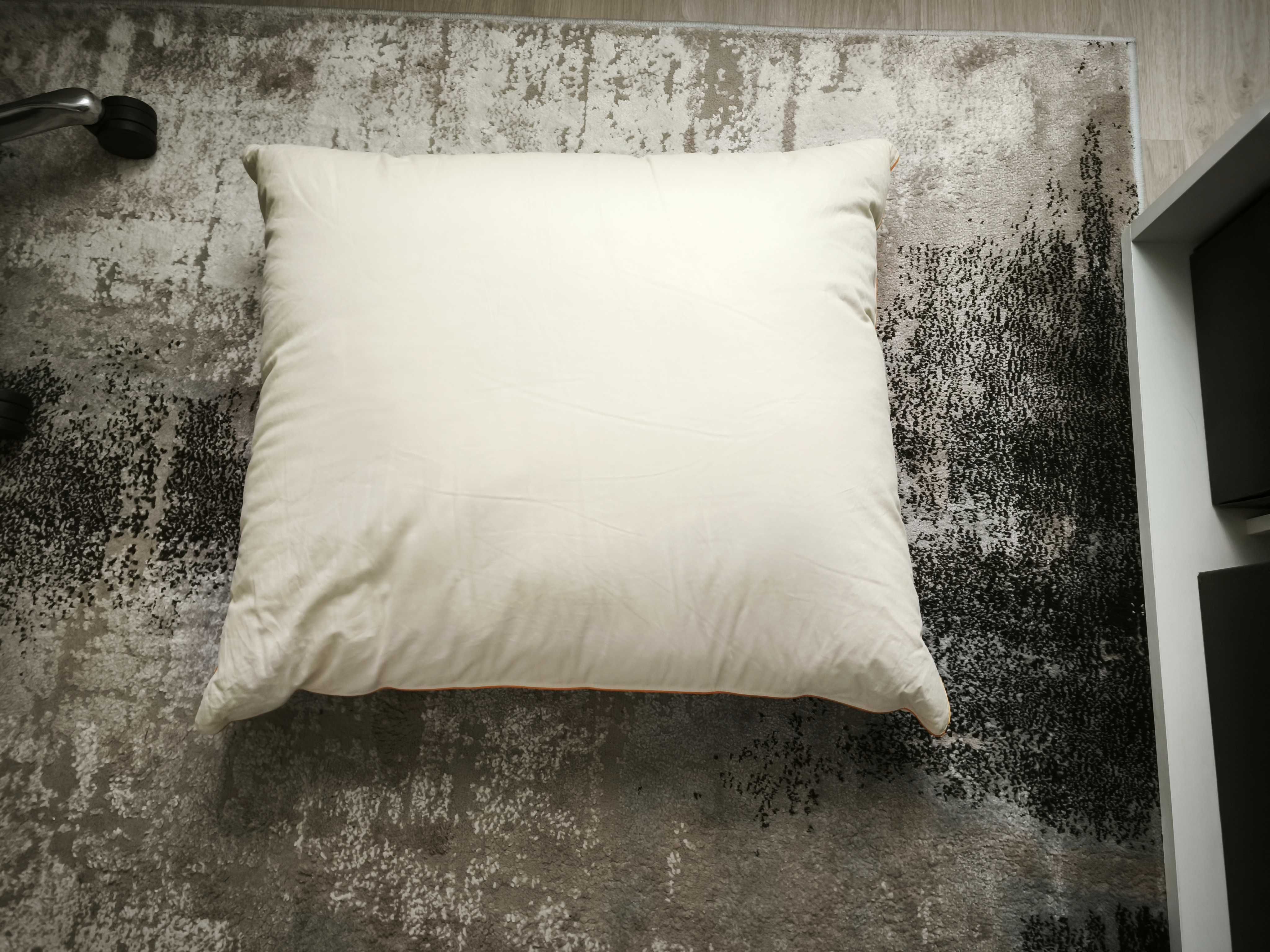 Poduszka 70x80cm puchowa 2kg PUCH gęsi 100%