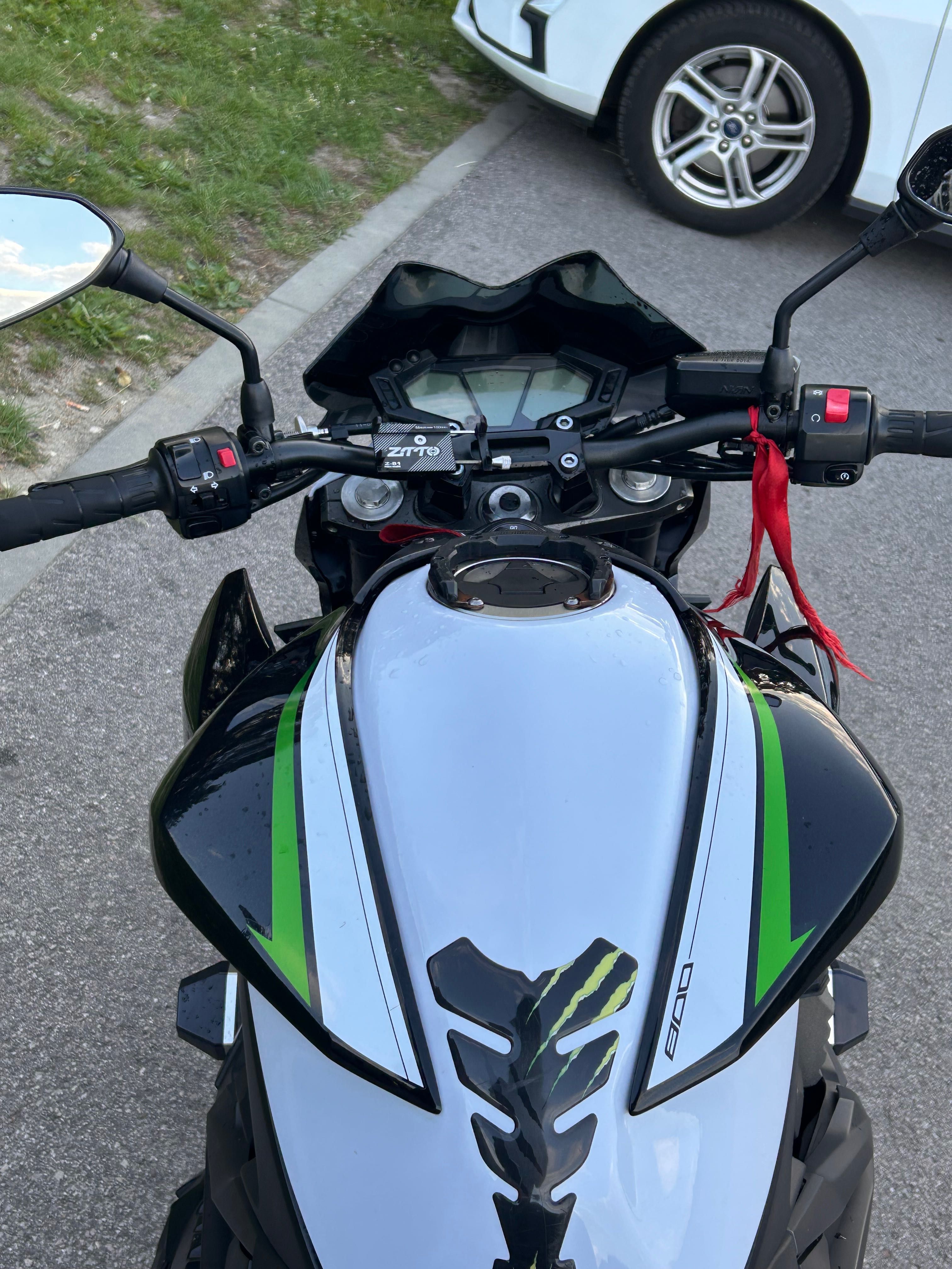 Kawasaki z800 a2