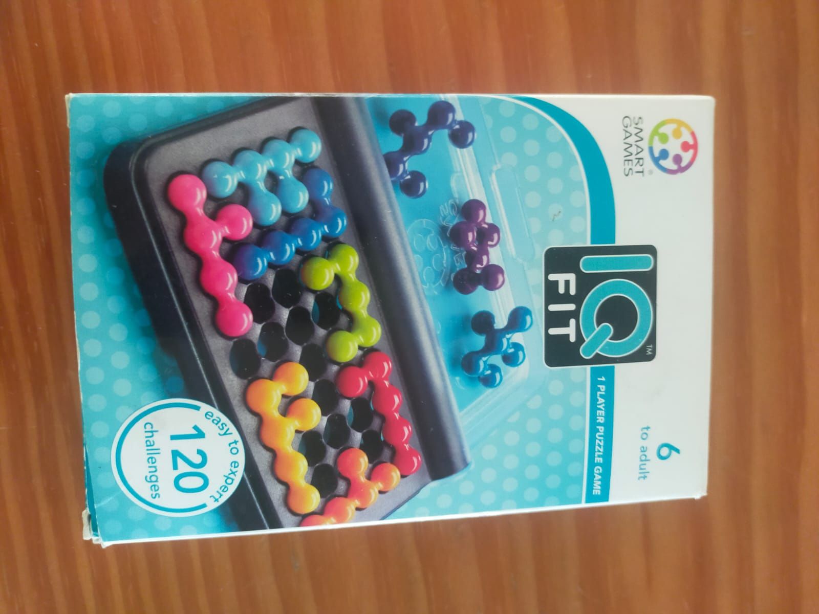 IQ fit jogo tabuleiro