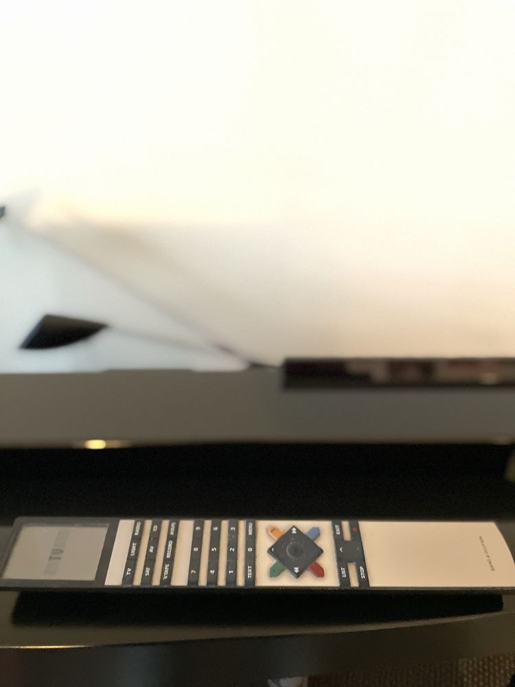 TV Bang & Olufsen BeoVision Avant 28