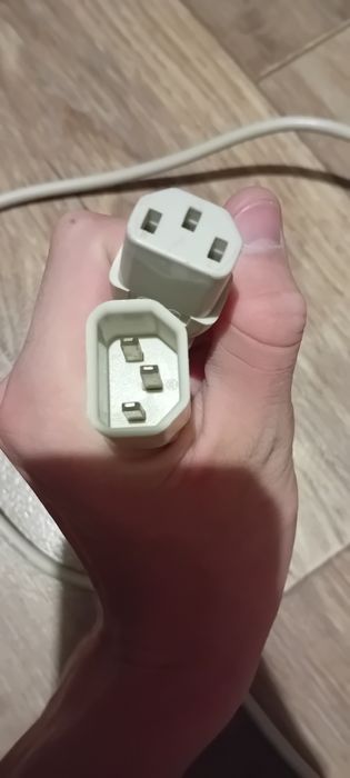 Przewód/przedłużacz przewodu zasilającego komputerowegl