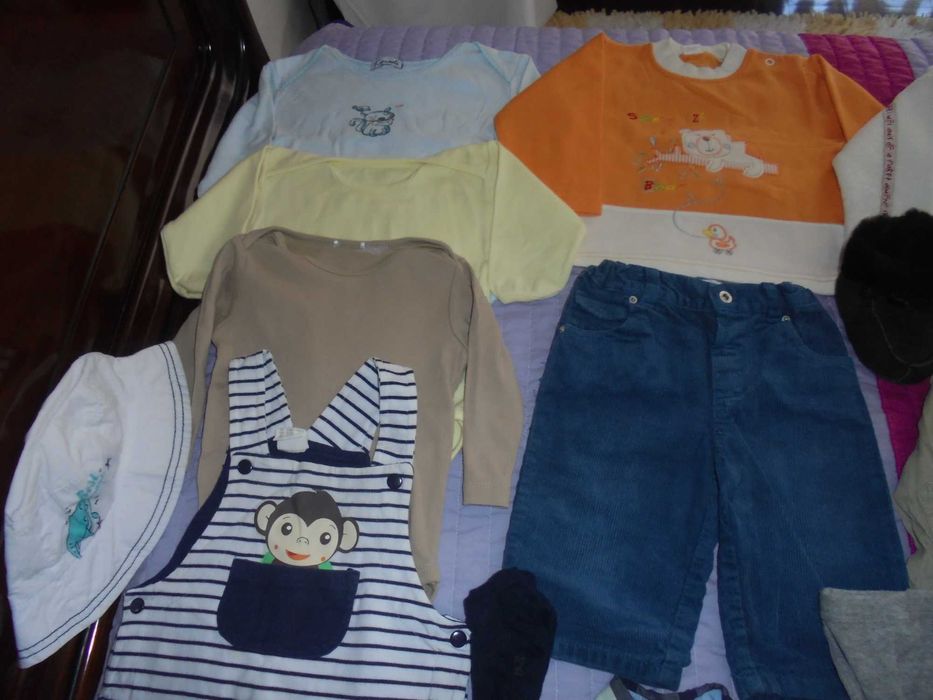 lote de roupa de menino bebé o chapéu branco