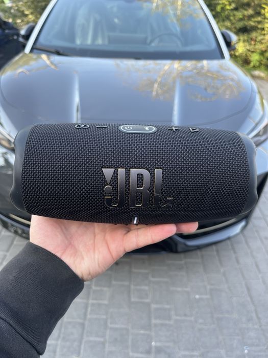 JBL Charge 5 Tomorrowland edition • Повний комплект