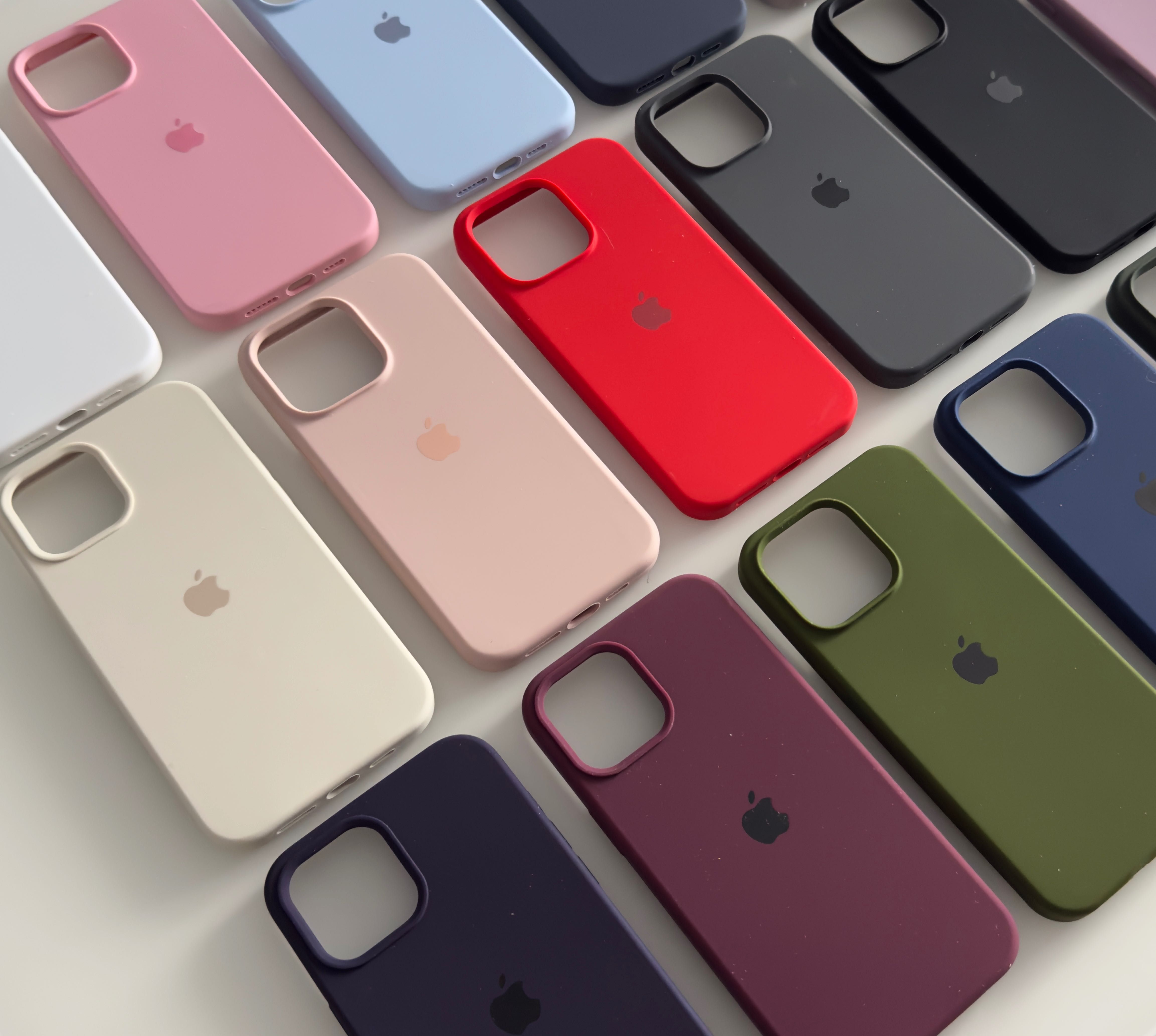 Чехол iphone 16 pro max Silicone Case Soft Touch все модели айфон