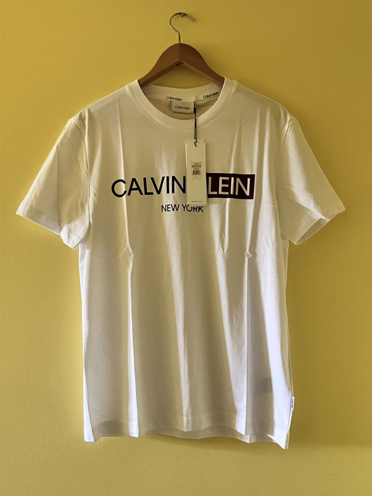 T-Shirt Calvin Klein nova , M