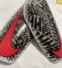 Футбольні щитки Nike Neymar Jr Mercurial