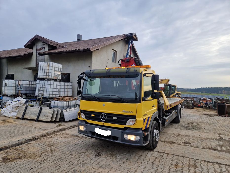 Mercedes-Benz 1524  Platforma z HDS i holownikiem