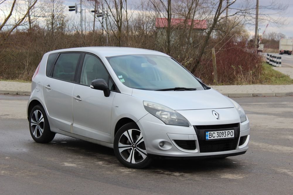 Рено Renault Scenic 3 1.9 Bose Edition