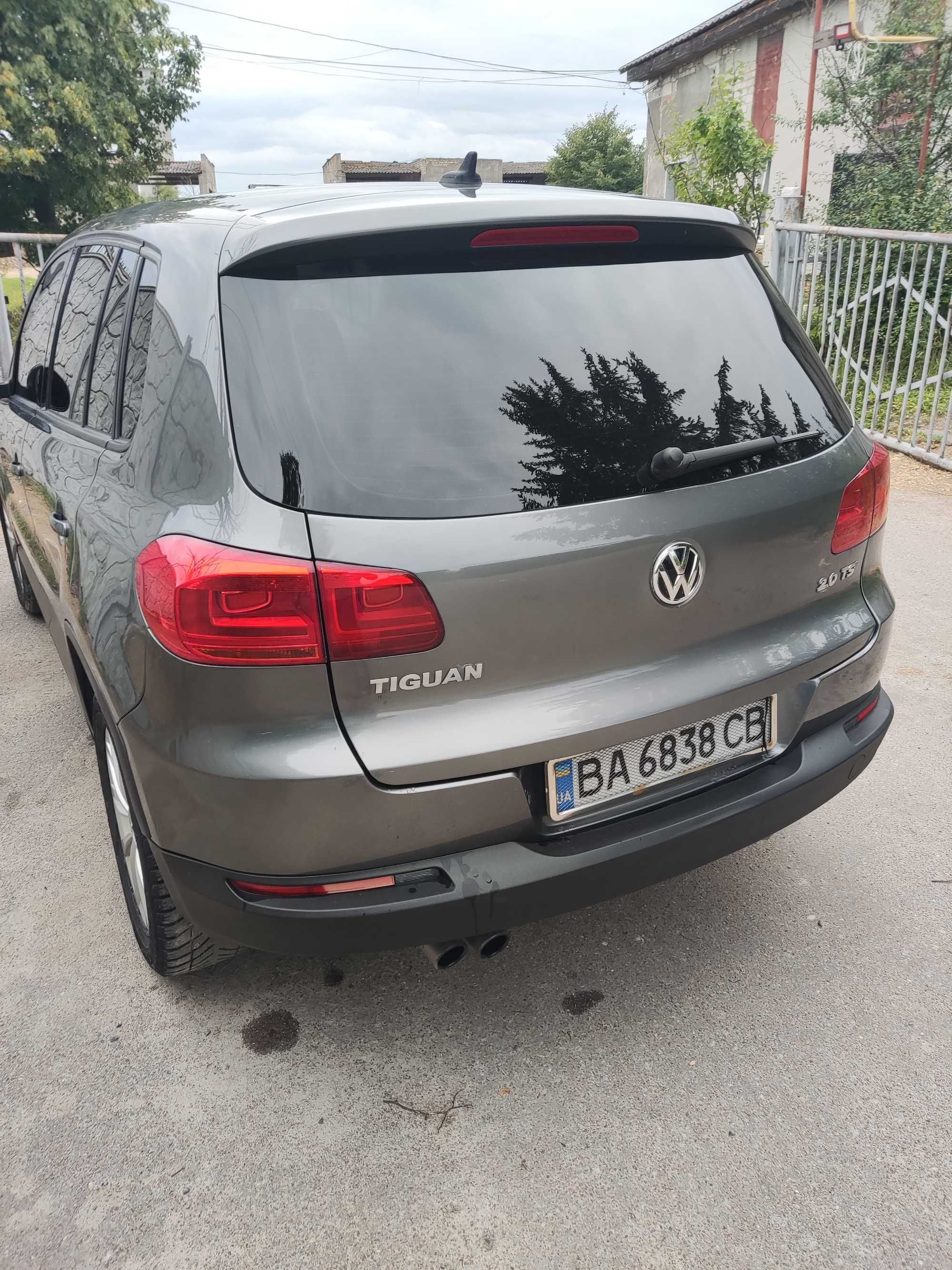 Продам машину Volkswagen Tiguan 2014