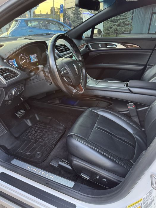 Продам Lincoln MKZ Hybrid 2016