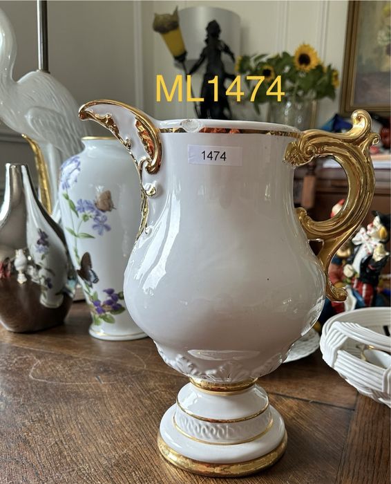 Dzbanek Włoski uszkodzony dekoracja Italy biały złoty 1474