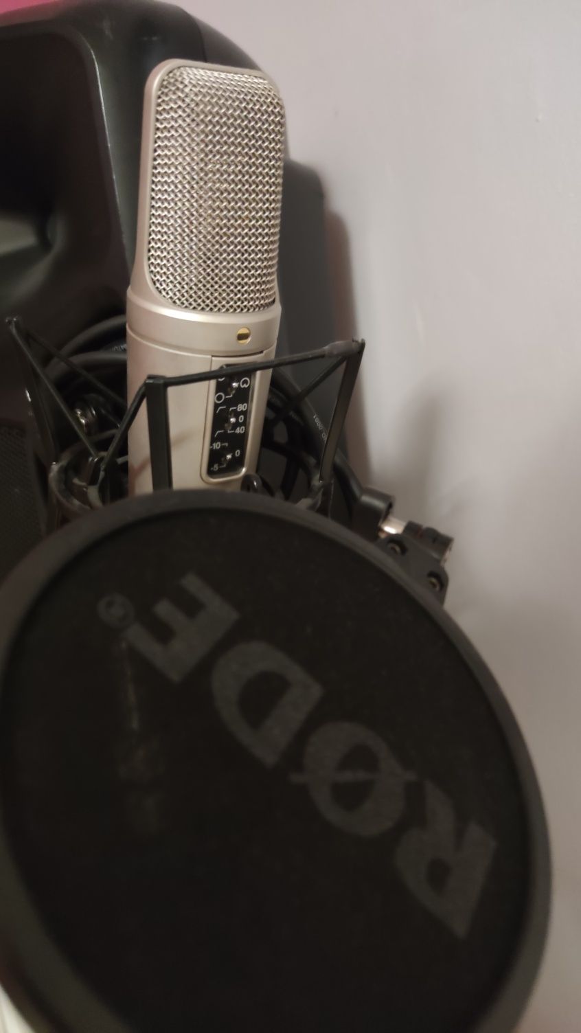 Zestaw do nagrań wokali. Rode NT2 A focusrite mikrofon karta dźwiękowa