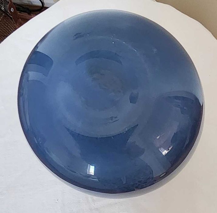 Nowy niebieski wysoki szklany wazon