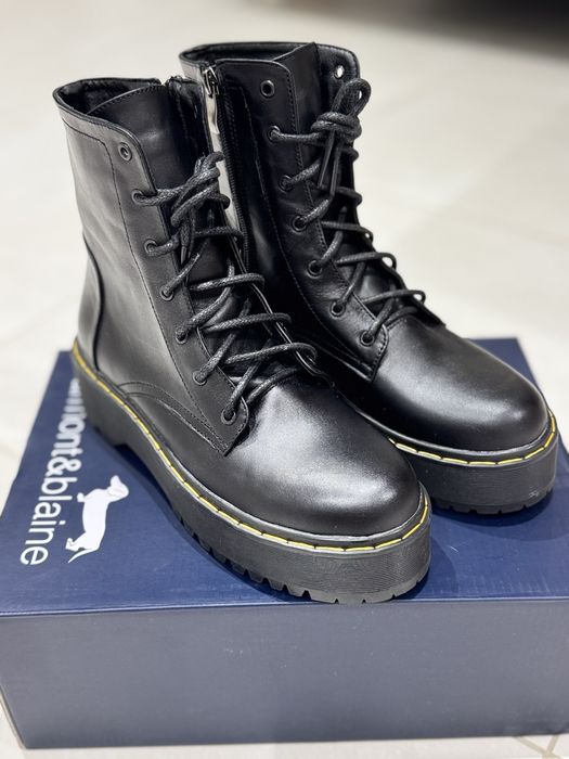 Ботинки в стилі  Dr. Martens