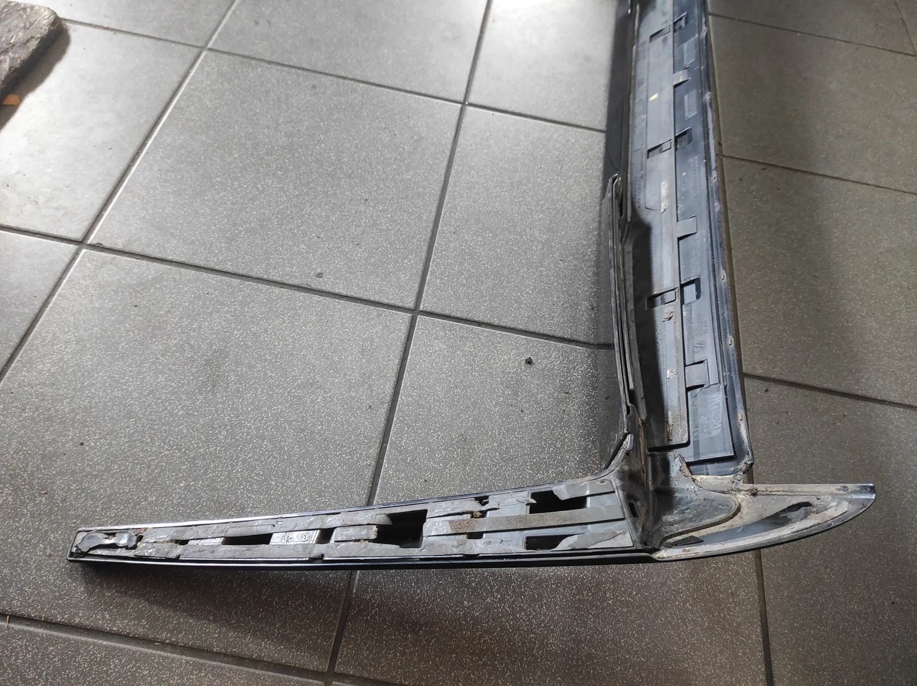 SPOJLER SPOILER LOTKA DASZEK TYLNEJ KLAPY OE VW POLO 5 6R BLUEMOTION 6R6827567 6R6805946 6R6805945 WYSYŁKA !!!!
