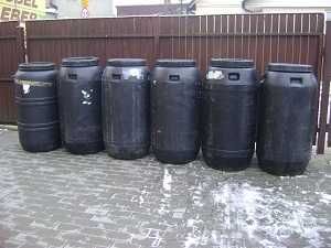 Sprzedam Beczki-plastikowe 60 litrow po art.spozywczych - 50zl