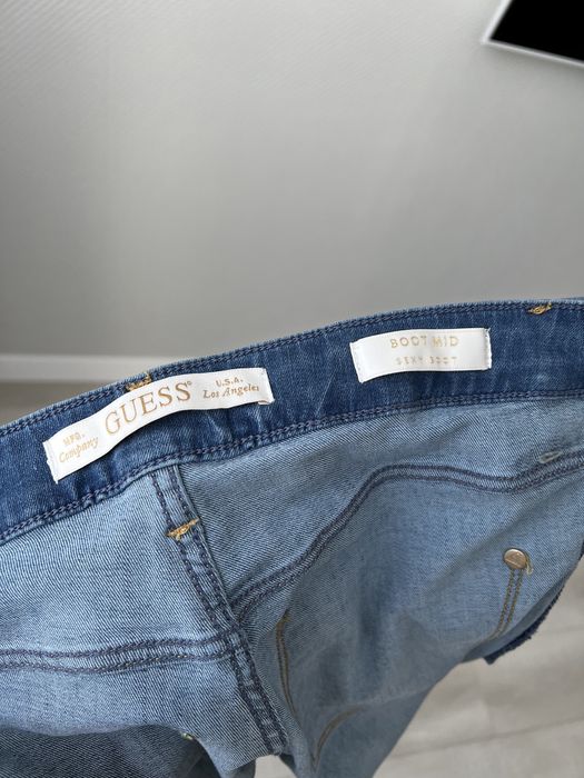 Джинсы Guess клёш