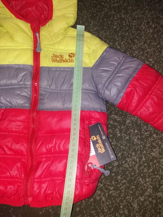 Яркая курточка Jack Wolfskin