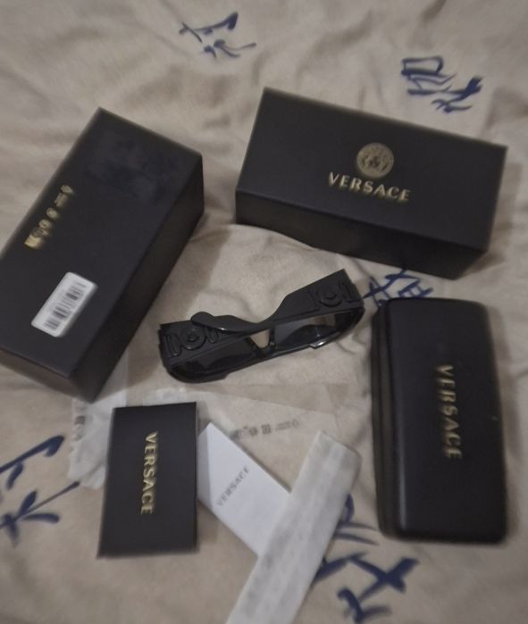 Óculos versaches 100 originais