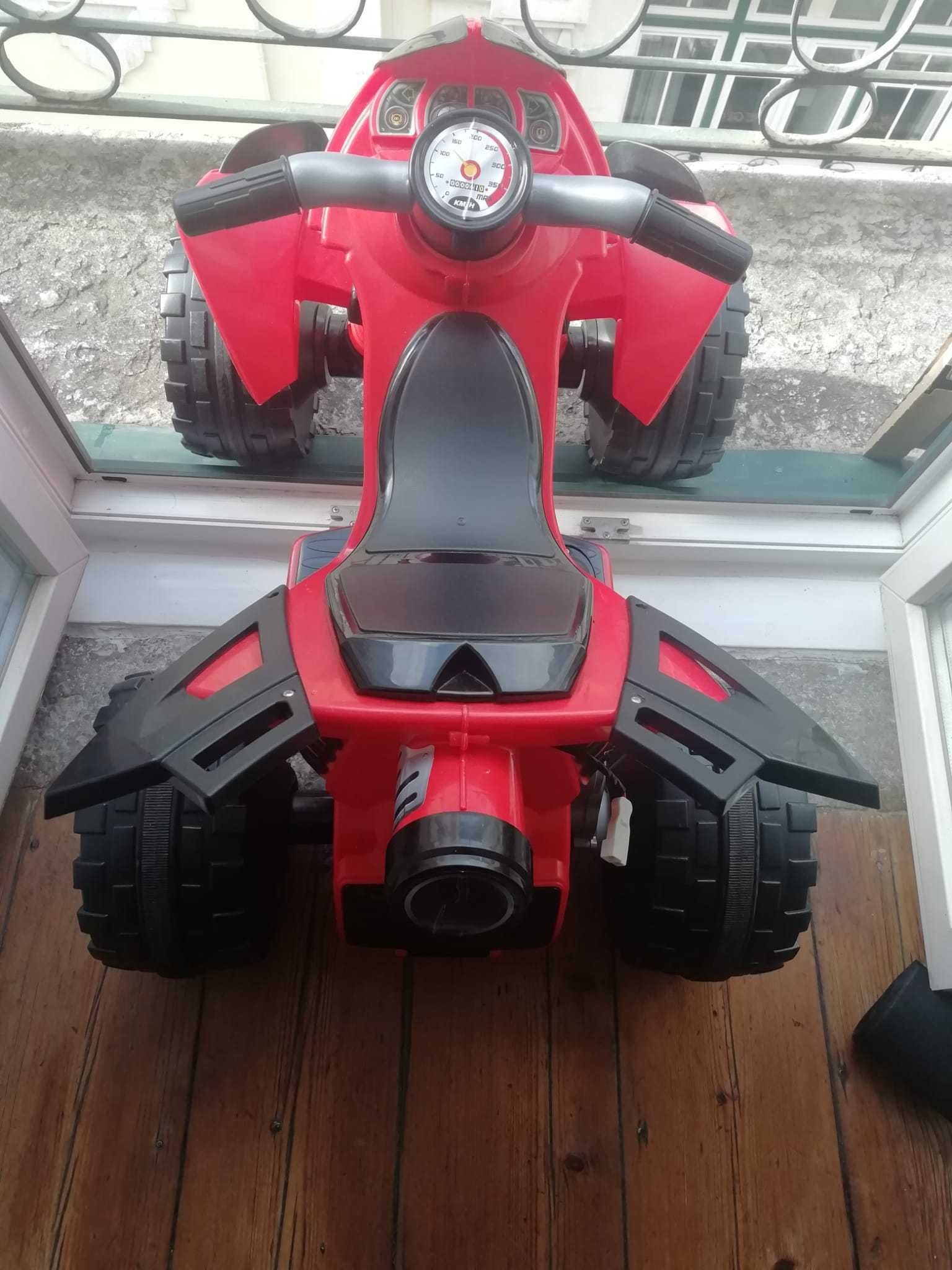 Moto 4 Electrica para criança - NOVA