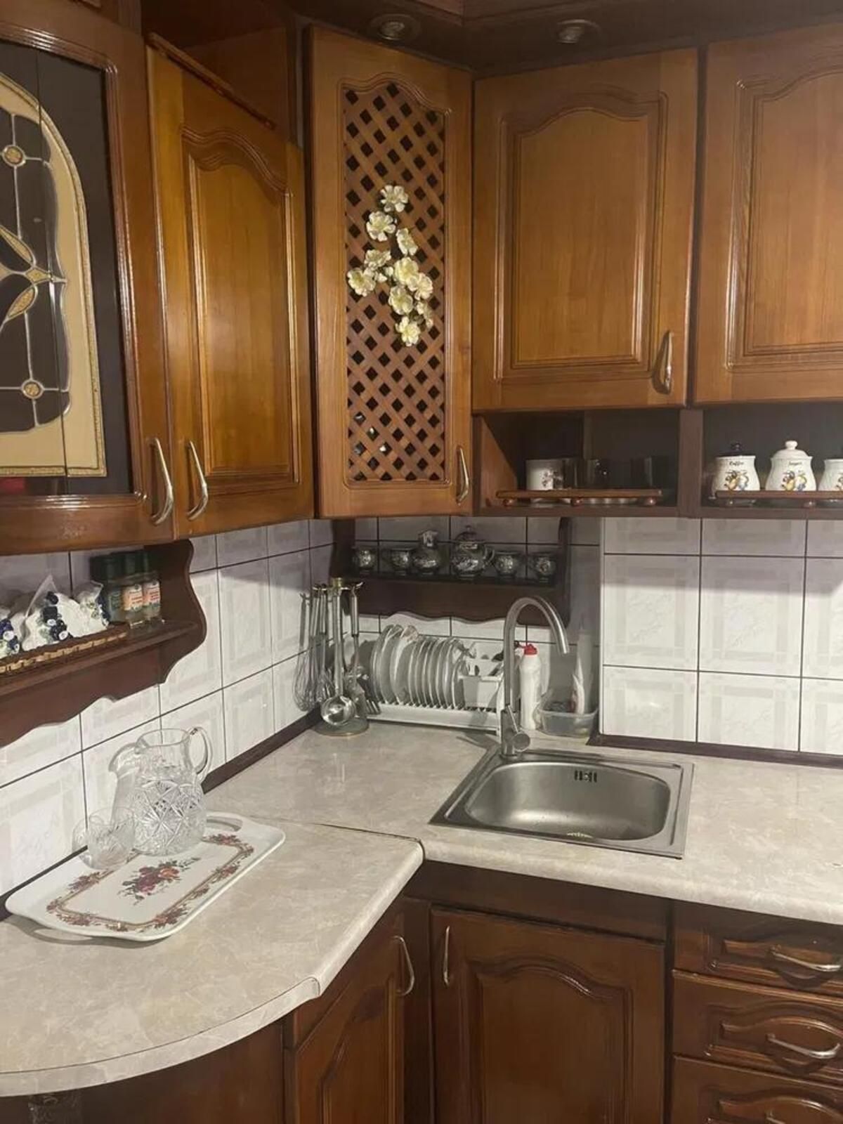Продаж 3-х кімнатної квартири на вул. Пулюя3