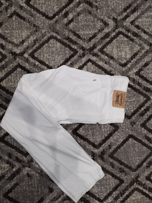 Джинсы левайс 511