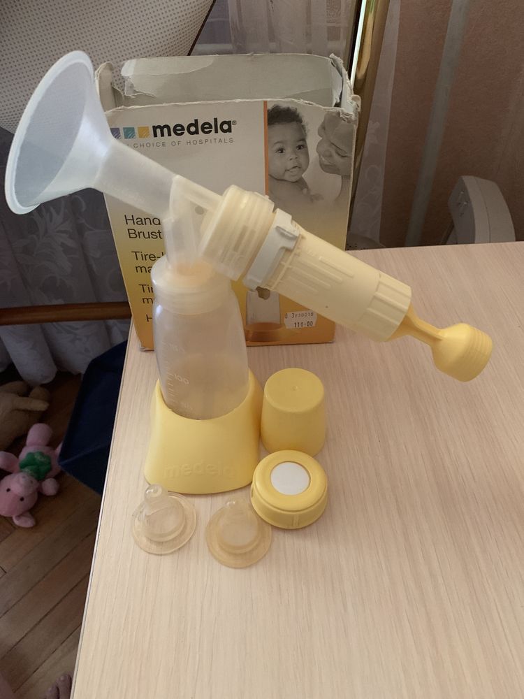 Молоковідсмоктувач medela ручний