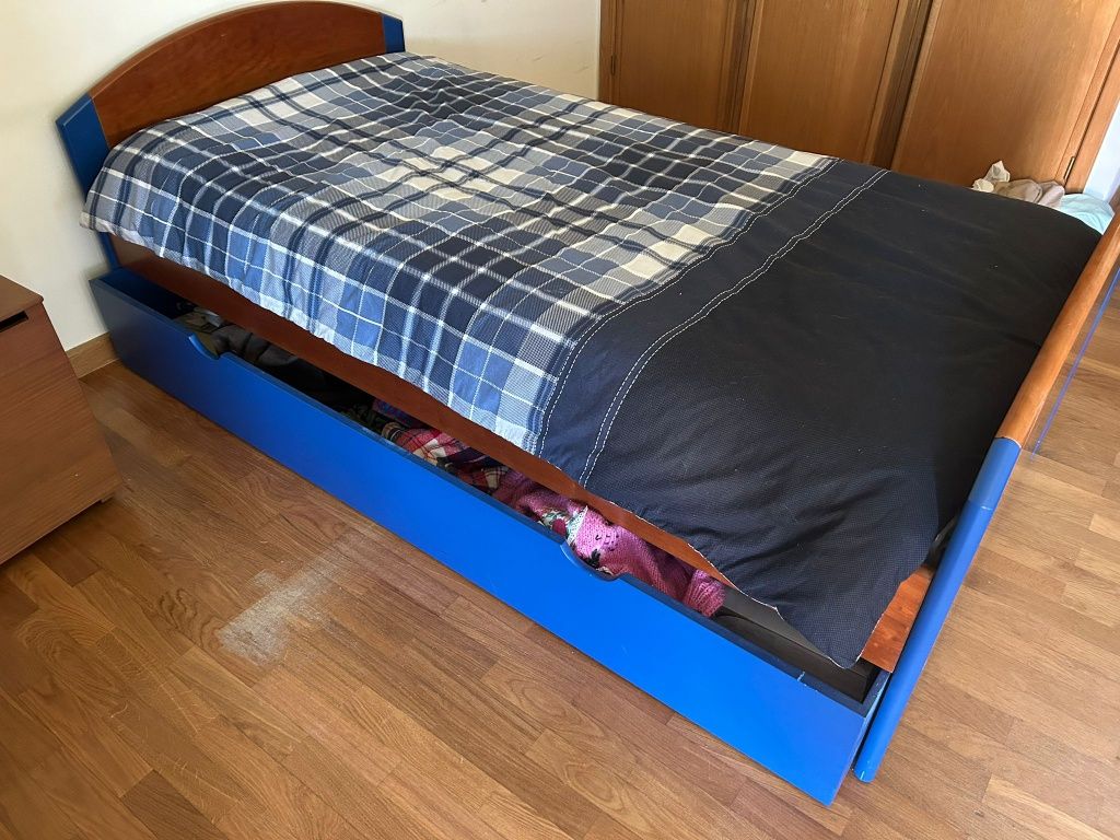Cama solteiro com gavetão