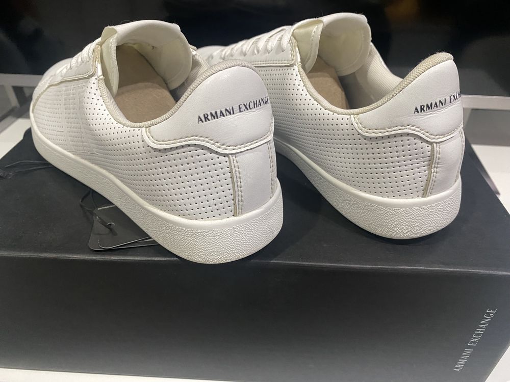 Sneakersy męskie Armani Exchange białe rozm.42