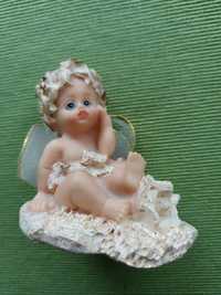 Aniołek figurkia ceramika