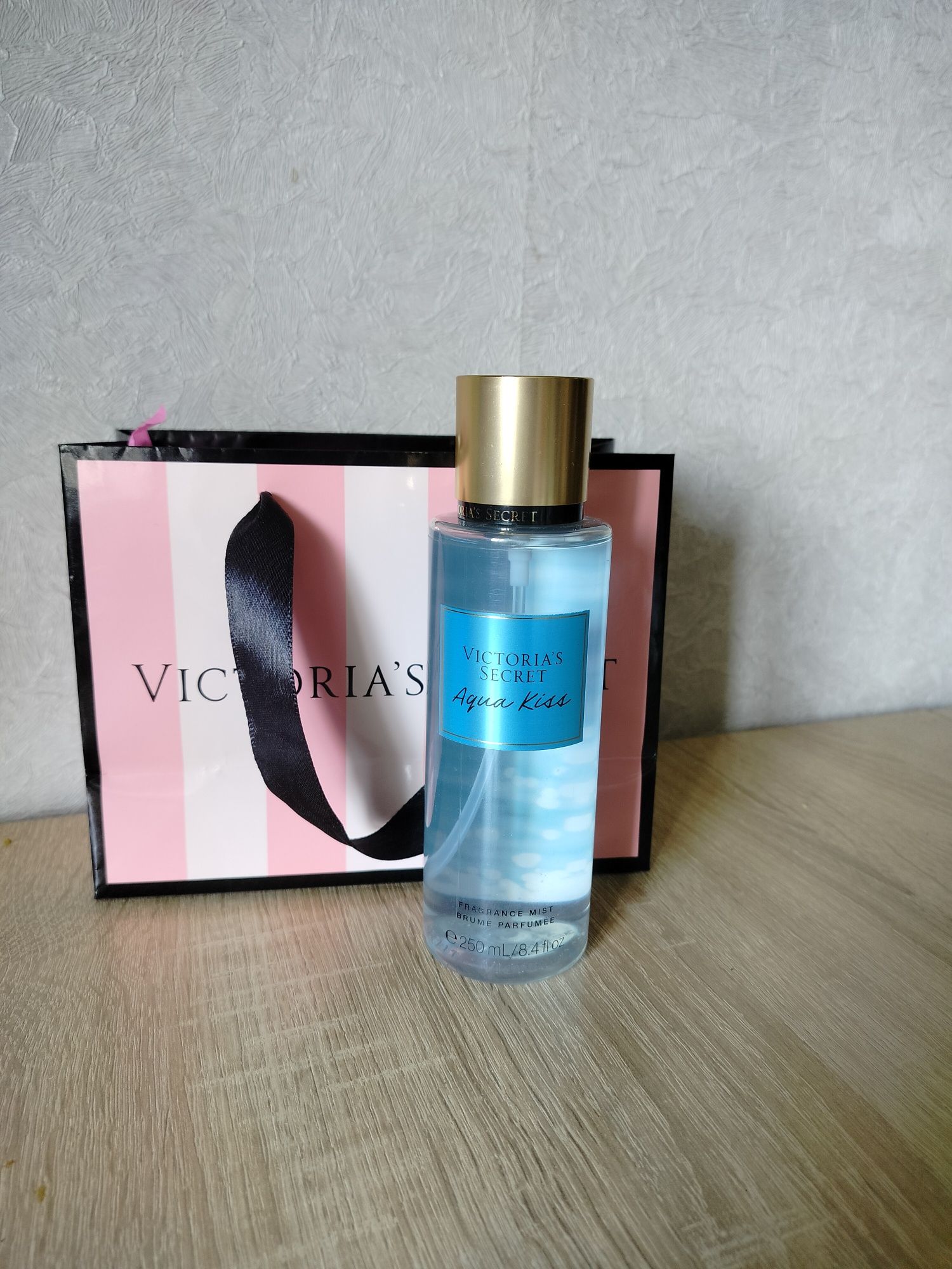 Agua kiss ,Victoria's secret