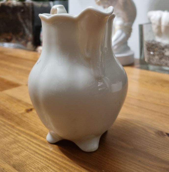 Mlecznik Z Huty Porcelana Karolina