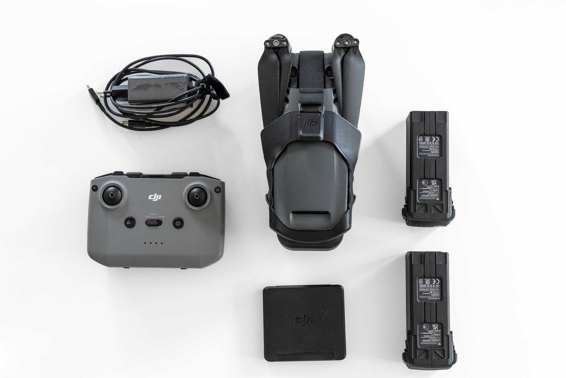 Dron DJI Mavic 3 V2.0 Fly More Combo