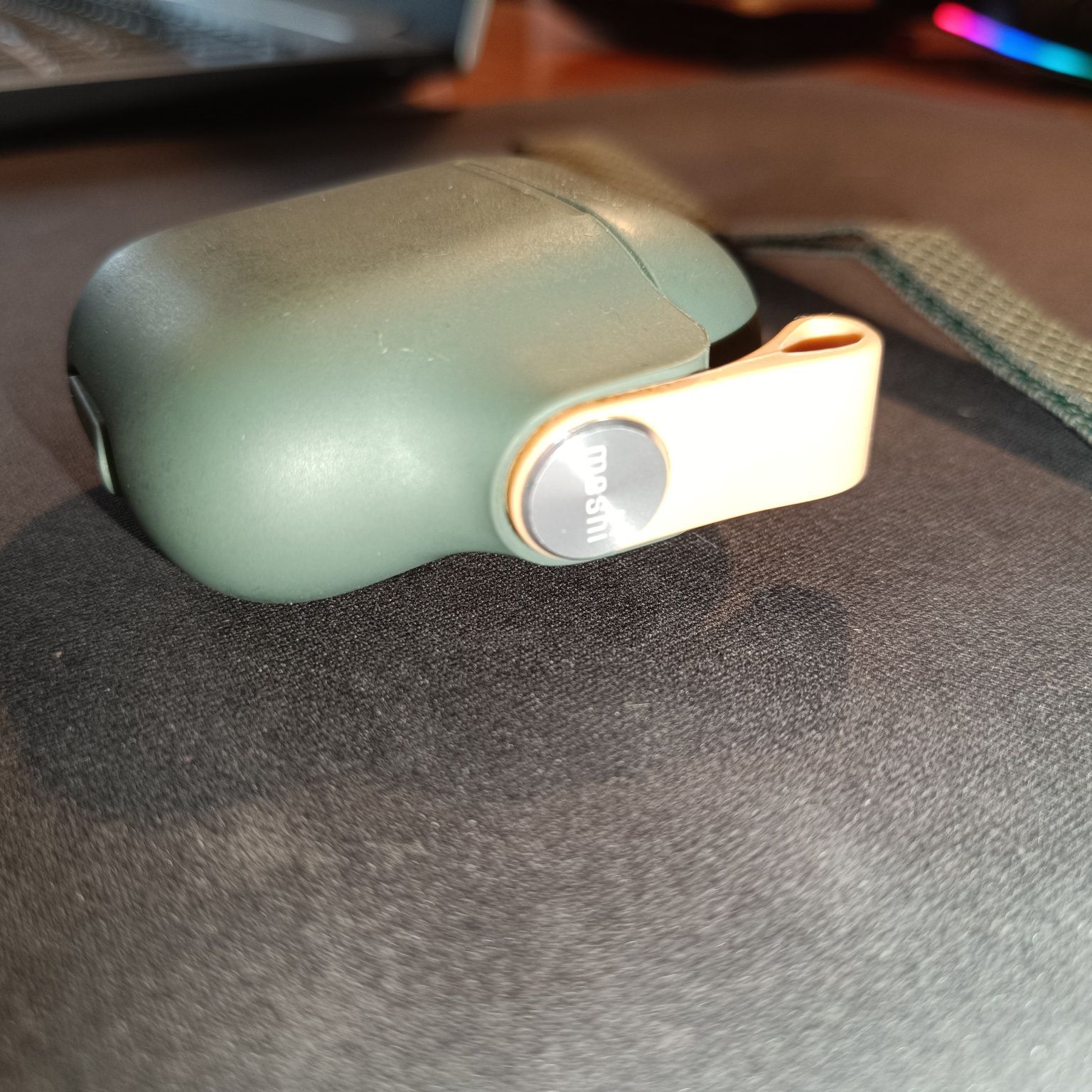 Чохол на кейс від AirPods 2 / AirPods 2 Case Cover