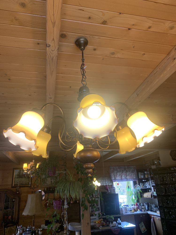 Lampa  wisząca do salonu