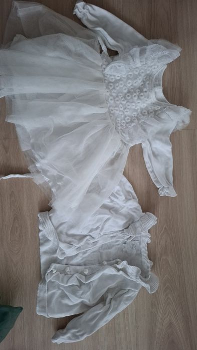 Paka ciuszków plus kombinezon i sukienka na chrzest rozmiar 68