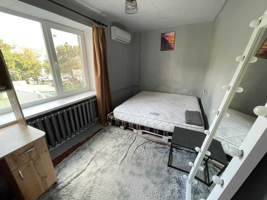 2 кімнатна квартира в центральній частині міста