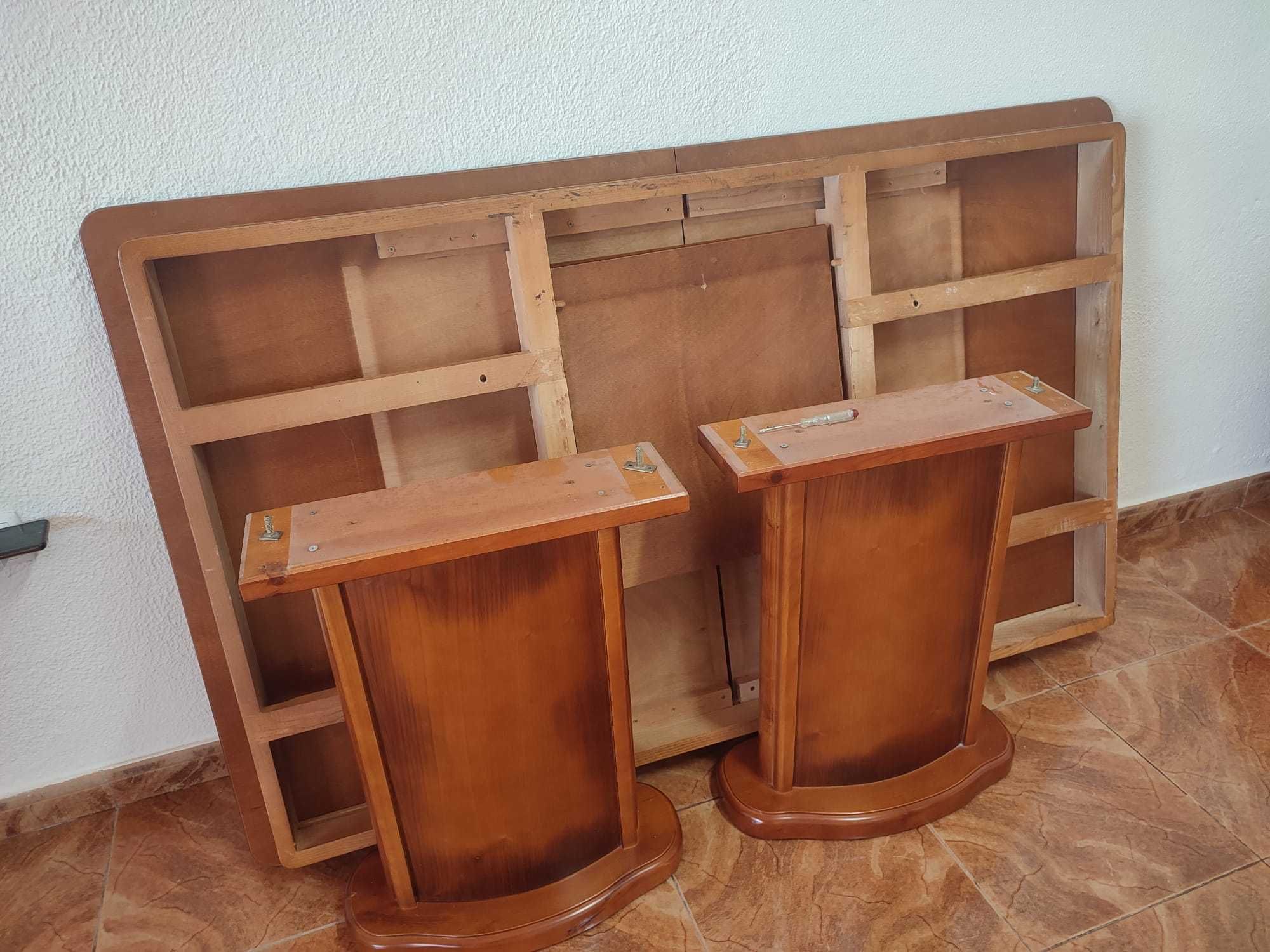 Mesa de sala jantar/com 6 cadeiras