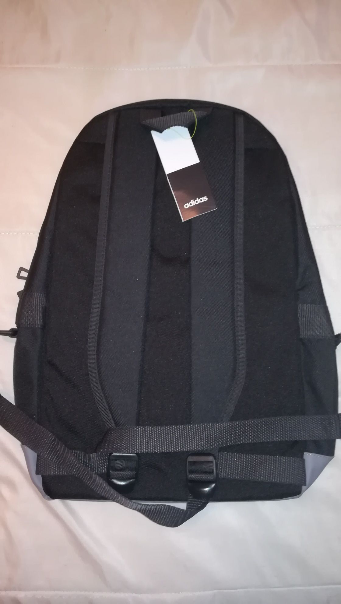 NOVA com ETIQUETA -Mochila Desportiva Adidas Preto Carbono 45x32 Cm