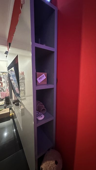 Moldura de tv em madeira lacada