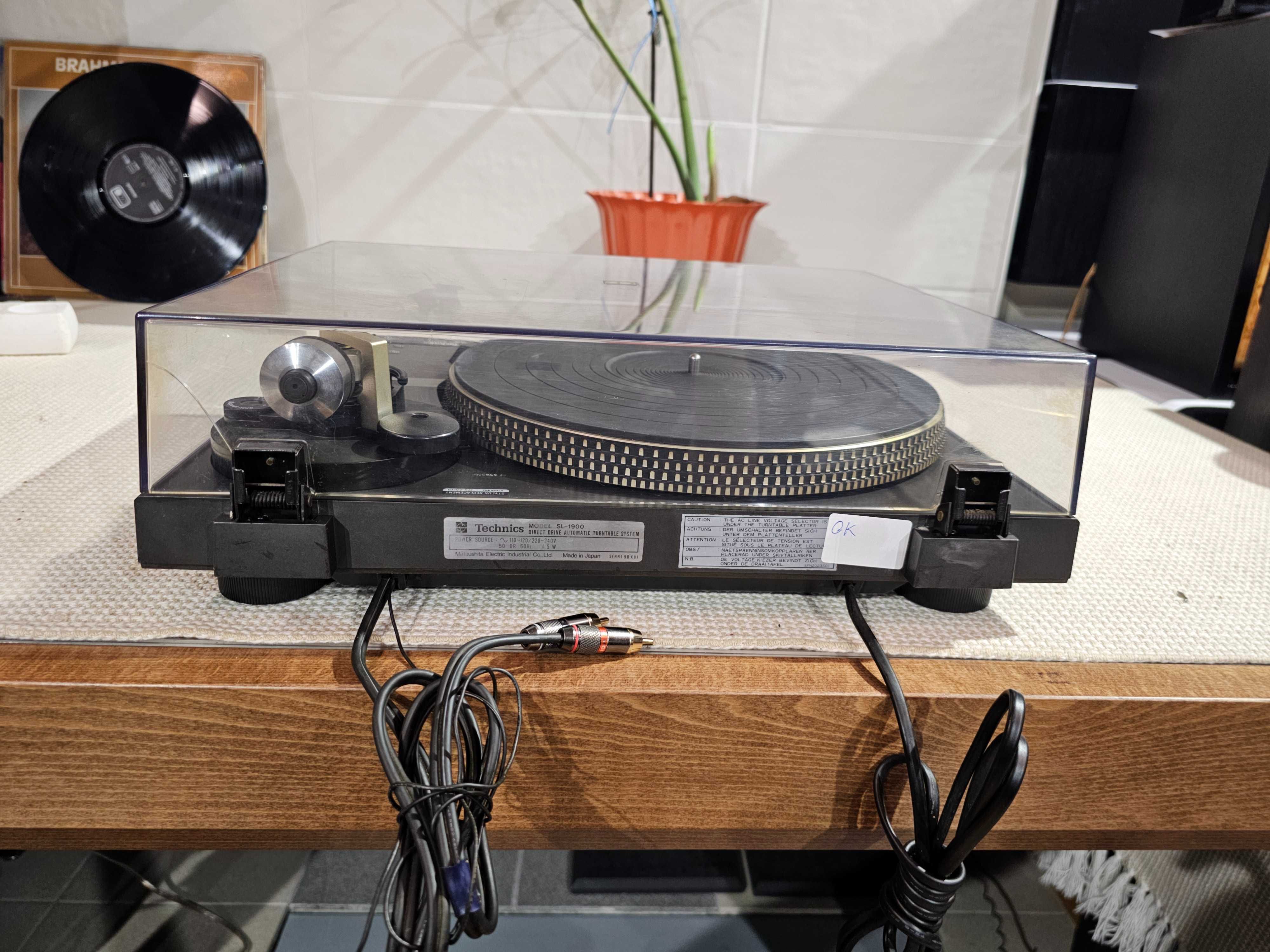 Програвач Technics SL-1900 Fully-Automatic Direct-Drive Turntable